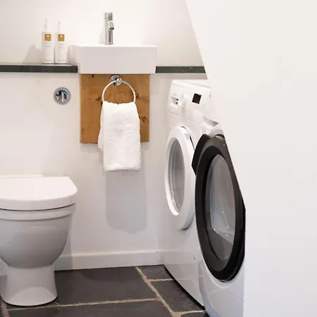 Panoramic Views & Spacious Living By Letmestay 度假居 *