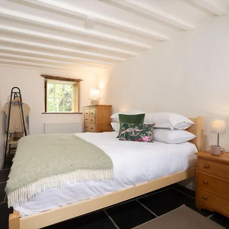 Holiday home Panoramic Views & Spacious Living By Letmestay
