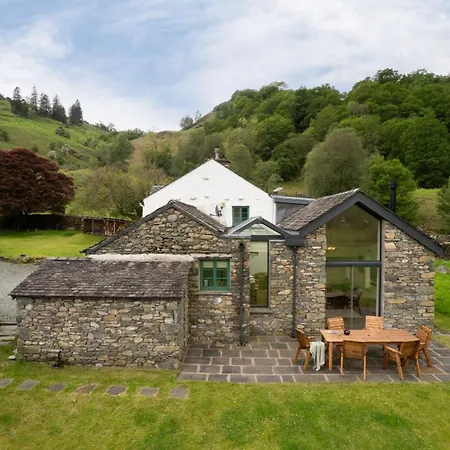 Panoramic Views & Spacious Living By Letmestay