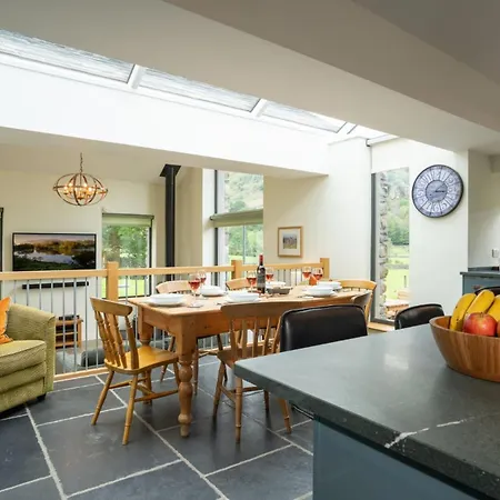 Panoramic Views & Spacious Living By Letmestay * Grasmere