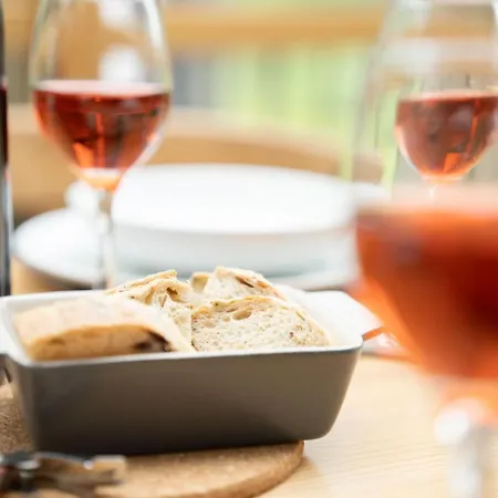 度假居 Panoramic Views & Spacious Living By Letmestay