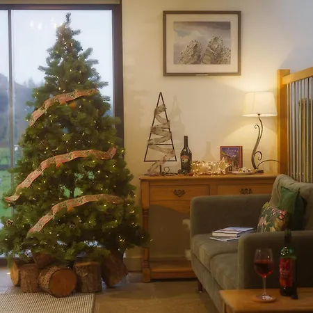 Feriehus Panoramic Views & Spacious Living By Letmestay