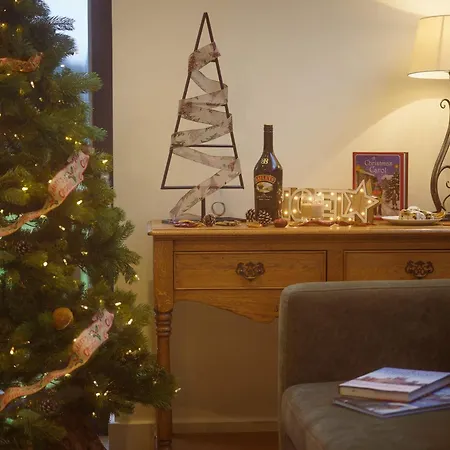 Panoramic Views & Spacious Living By Letmestay *